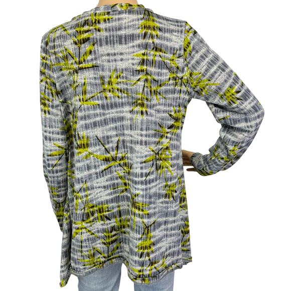 2/$30 LOGO Lori Goldstein Floral Sweater Gray Button Front V-Neck Pockets Size M - Picture 5 of 9